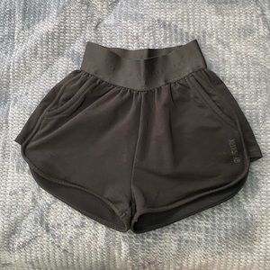 GYMSHARK Chalk Shorts